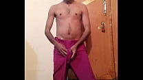 Chaud garçon pakistanais masturbation avec violet reshmi shalwar