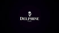 Delphine Films- Nena tetona Savannah Bond es follada por el coño - Duro y duro