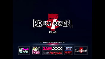 BRUCE SEVEN - ButtSlammers - Caressa Savage, Davia Ardell, Sydney Brooks e Felicia