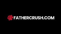 FatherCrush – Stiefvater, warum ist es so schwer? - Bailey Brooke, Dick Chibbles