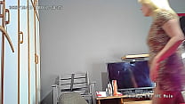 Spycam: ¿Sigue siendo infiel si madura en una videollamada?