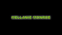 Mellanie Monroe es el vertedero de semen del vecindario
