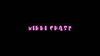 Nikki Chase prende un cazzo duro di papà
