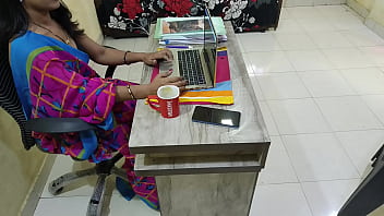 Senhora indiana gostosa fodeu escritório por office boy áudio hindi