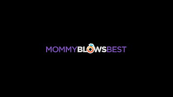 MommyBlowsBest - Belle-mère chaude se fait baiser le visage pour m'aider à mieux me concentrer