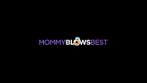 MommyBlowsBest - La señorita Ryan Keely me chupó la polla en clase